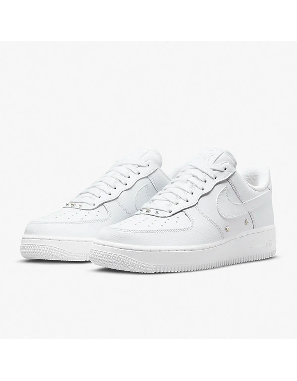 NIKE WMNS AIR FORCE 1 ’07 SE PEARL WHITE