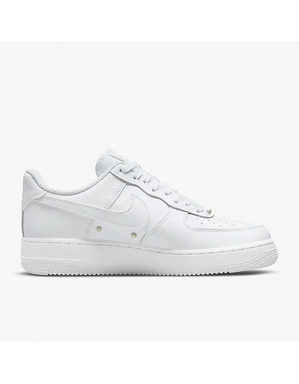 NIKE WMNS AIR FORCE 1 ’07 SE PEARL WHITE