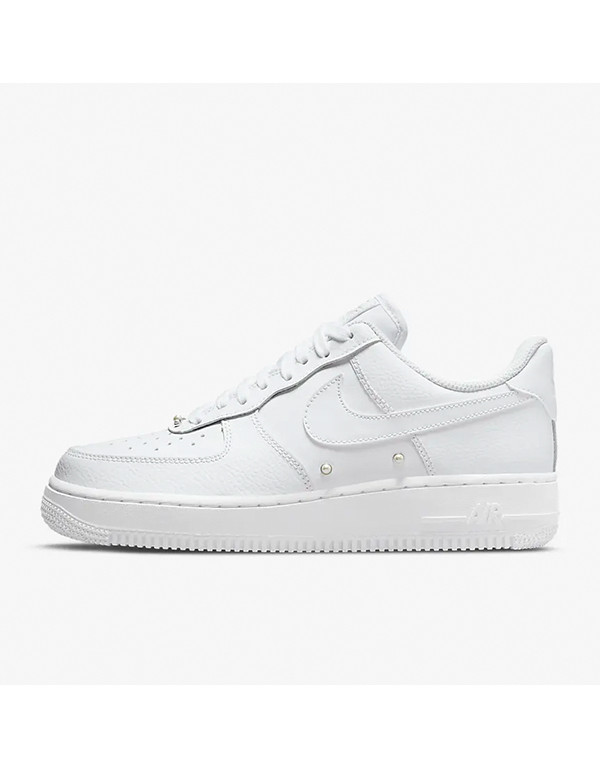 NIKE WMNS AIR FORCE 1 ’07 SE PEARL WHITE