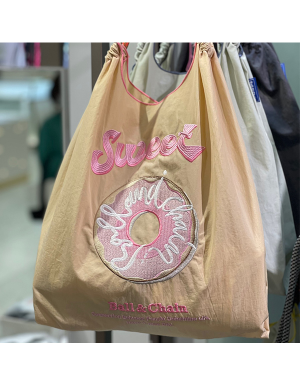 (M) Ball & Chain Eco Bag Medium Sweet Doughnut Beige