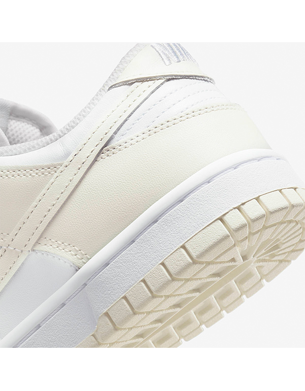 NIKE WMNS DUNK LOW COCONUT MILK